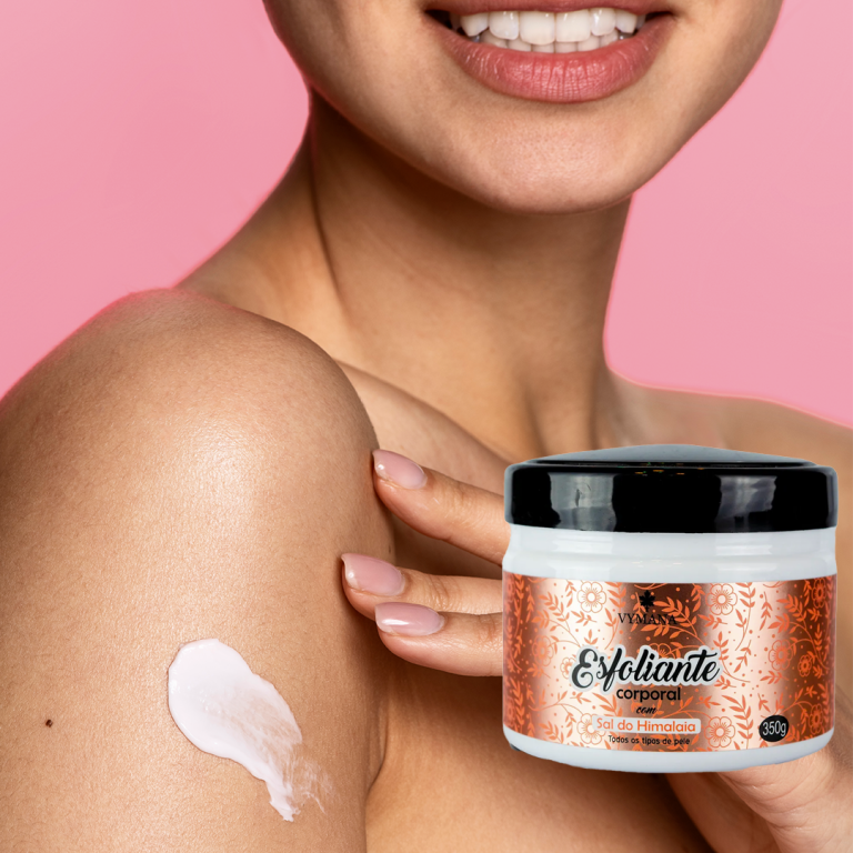 Esfoliante corporal: passo a passo para ter uma pele renovada