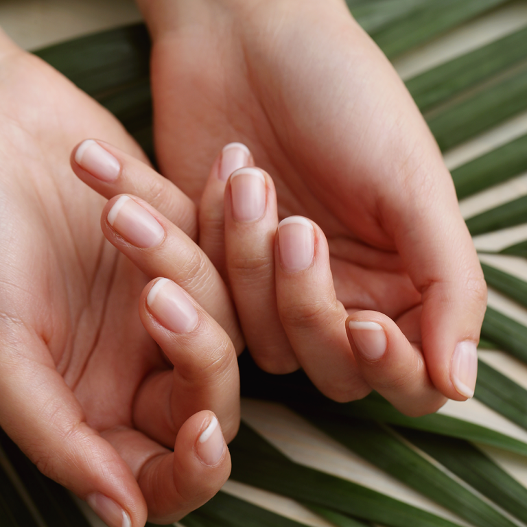 4 cuidados básicos que devemos ter com as mãos e pés no inverno.